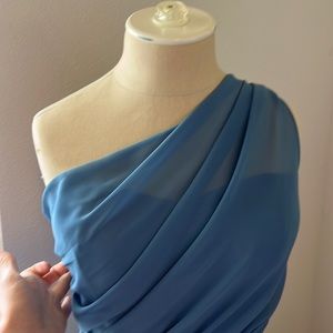 Blue one shoulder prom/bridesmaid dress.
